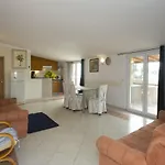 Gudelj Апартаменты Трогир