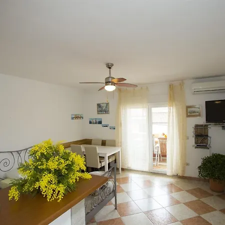 Gudelj Apartman Trogir